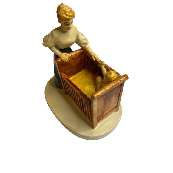 Sebastian Miniatures The Nineties, Gibson Girl at Home 1960 Figurine 3.25" - Picture 3 of 7